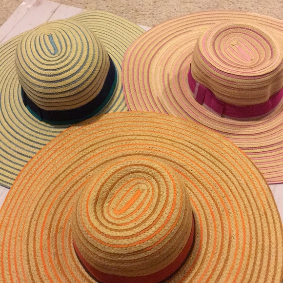 Lady’s summer hats - Picture 8 of 8